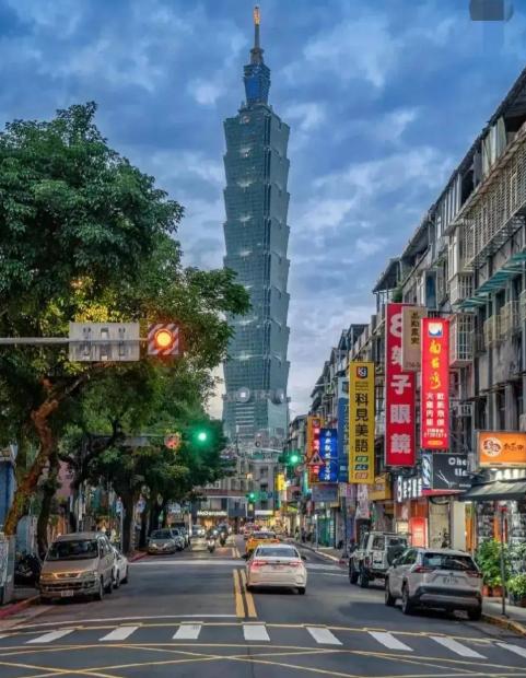 "台湾省"三个字一出，岛内彻底破防了！
台军官兵自己都在嘀咕：真要跟大陆打，连跑