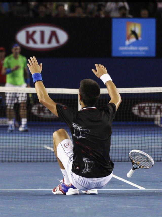 德约科维奇 💰 德约科维奇在2012年澳网对阵纳达尔时使用的球拍——这场史上耗