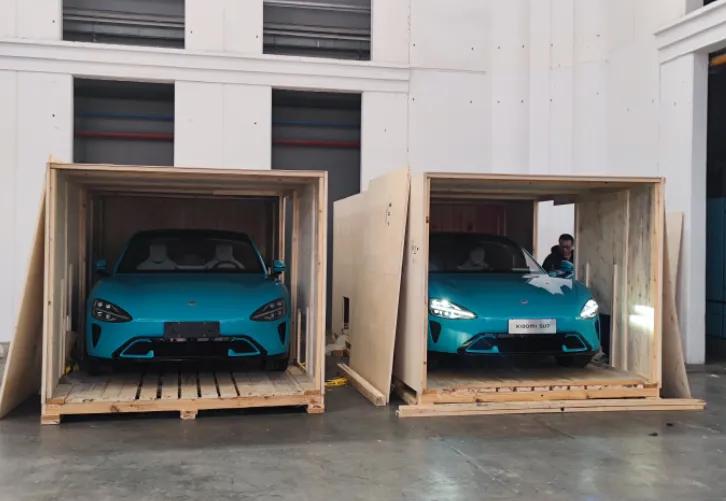 小米SU7，为何不愁卖？看完这几点就懂了！

1，小米高端手机积累了2000万高