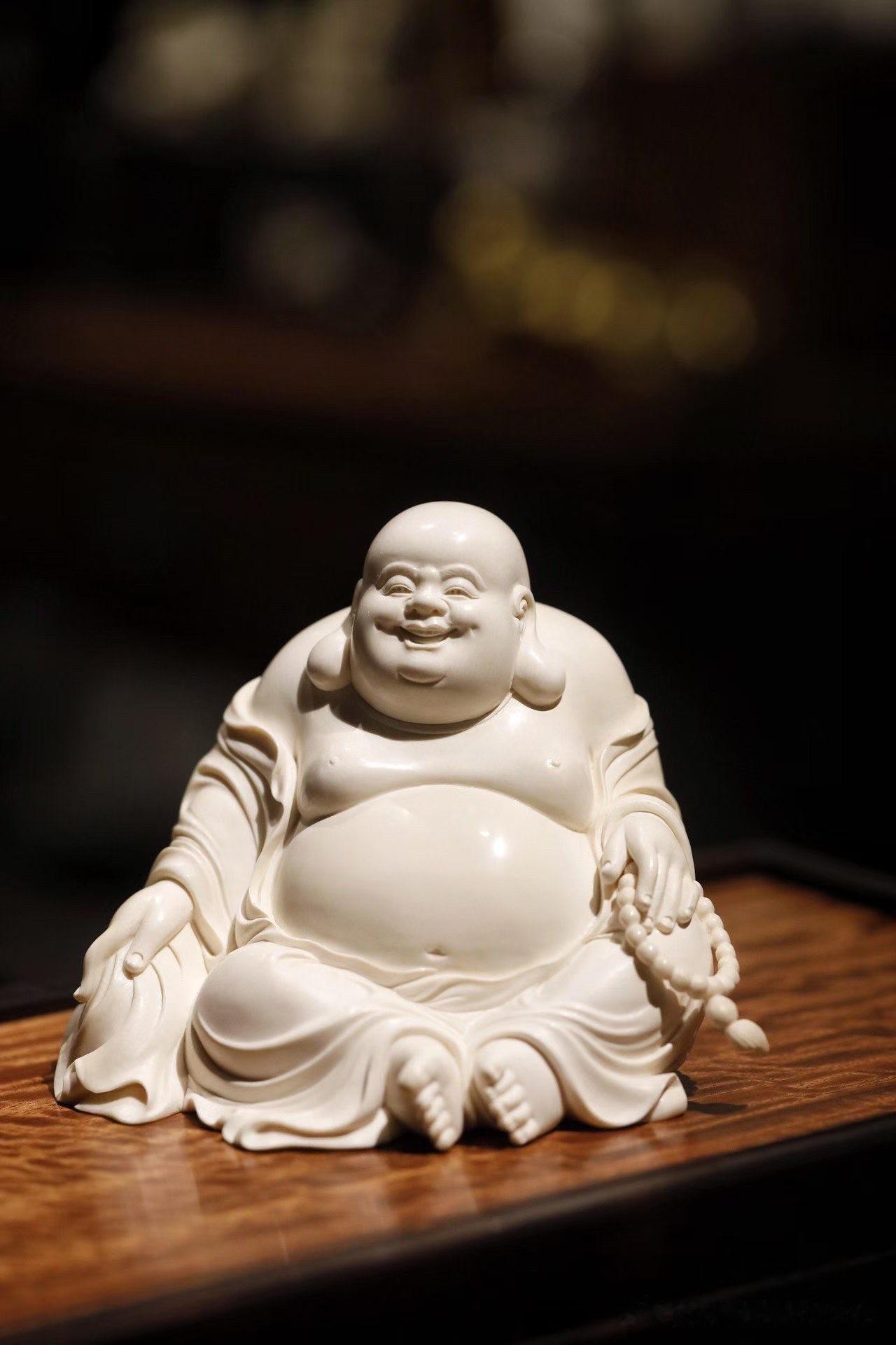 有些欢喜，是热闹里的喧腾；有些欢喜，却是一眼看见就让人放松下来。

温润的猛犸材