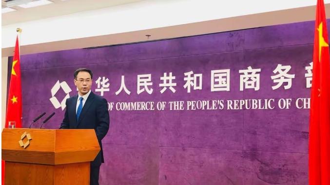 上班第一天日本挨了当头一棍，日本企业傻了，高市内阁蒙了！正月初八开工第一天，商务