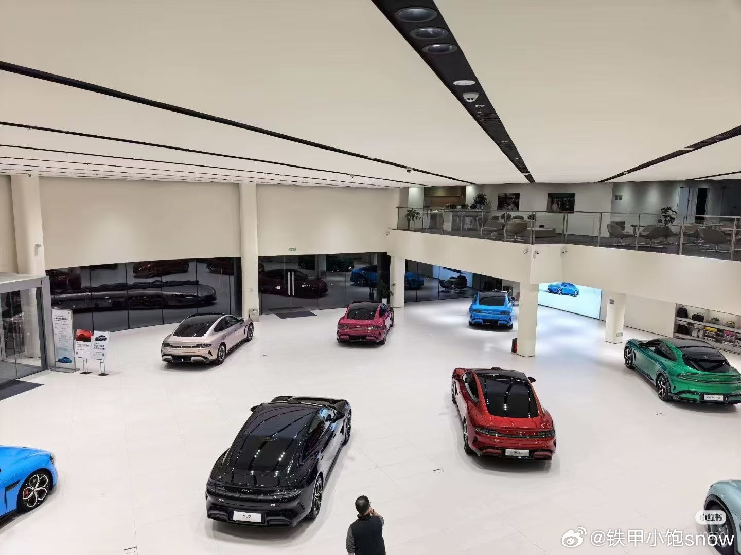 四年磨一剑的笔记本出来了，你懂的按照之前的经验，一天差不多800台运送能力，三月