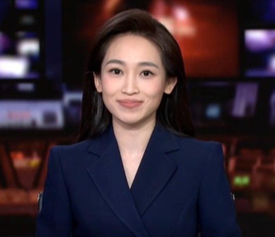 央视迎00后新主播
央视00后主播集体出圈！颜值实力双绝，这反转太圈粉！
 央视