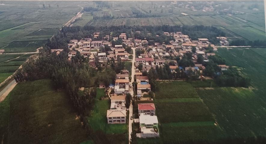鄄城县什集镇什集行政村东马庄村
东马庄在鄄城县南40华里，距离乡镇驻地3华里。东