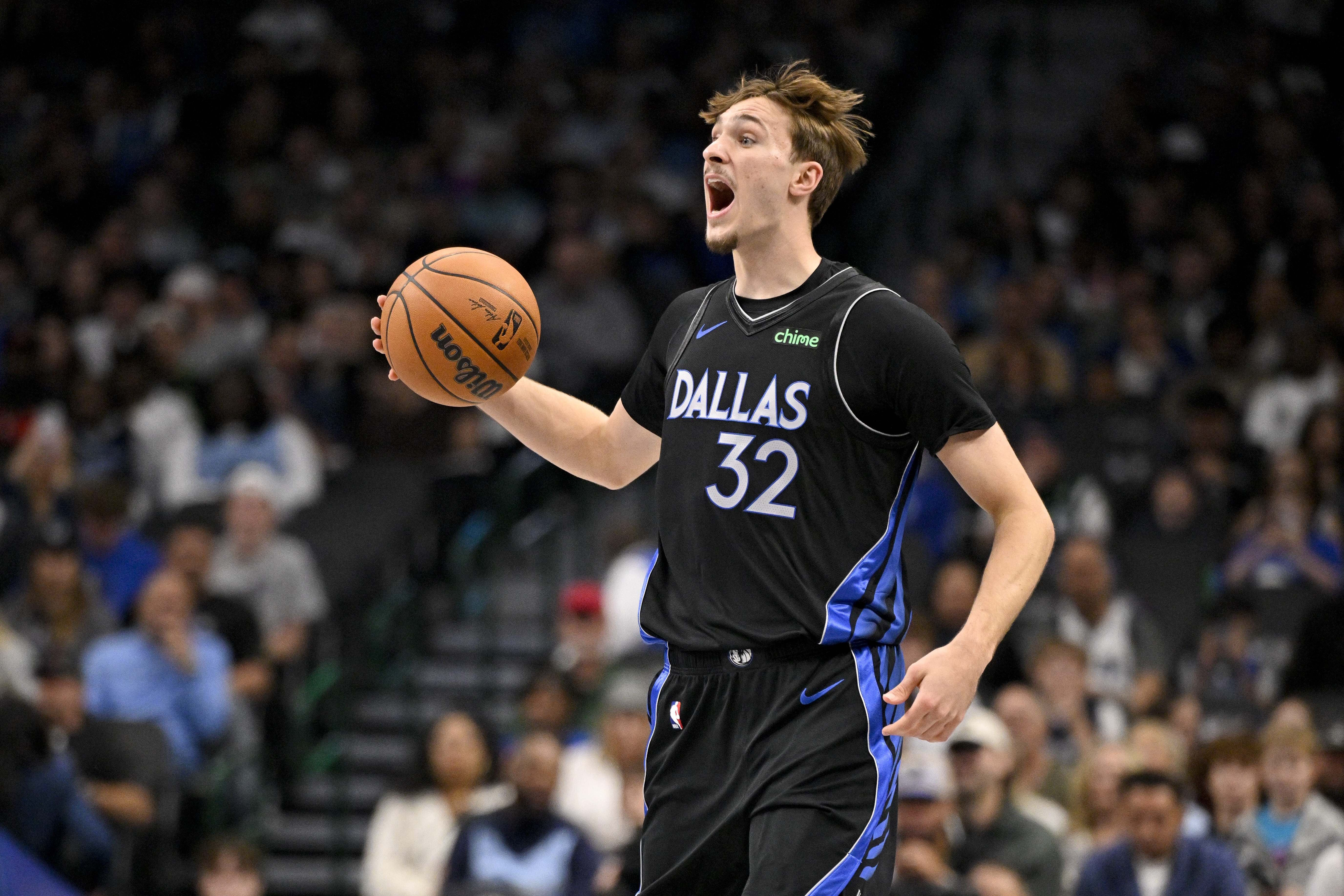 攻防出彩！弗拉格在攻防两端都有亮眼发挥，36分钟的时间投篮15中7，三分球2中1