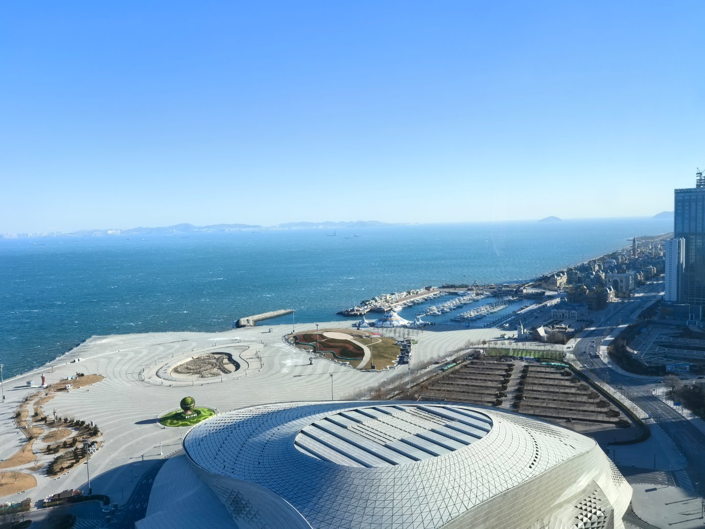 雾霾消散的大连 