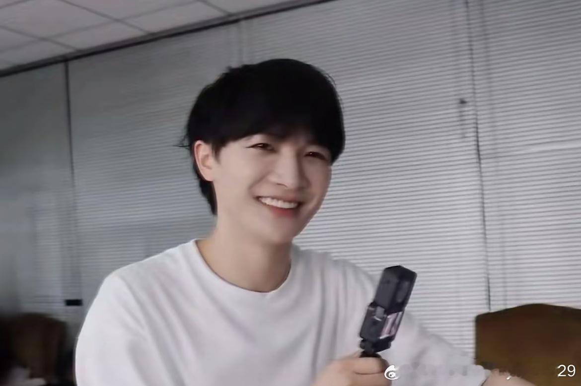 周深 周学长 我好想你.. 