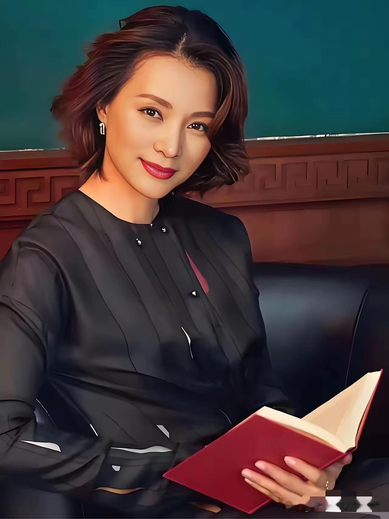 人不管在任何时候
都要去学习
每天都要看书
我们要学习对自己有用的东西
读书
才