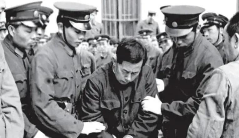 1983年，陈云勃然大怒，当即下令要将广东县委书记王仲给枪毙了。究竟他犯了什么罪