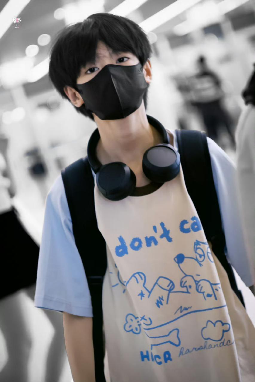 投稿高铭阳 欢迎来了解TF家族五代唯一核心主舞高铭阳哦 从小学习舞蹈 拿过奖项的