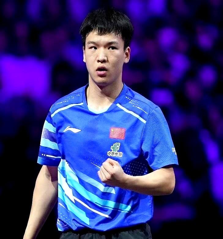 国乒男队的年轻选手最近真让人揪心啊。
向鹏又栽在削球手上了。之前2-0领先退役