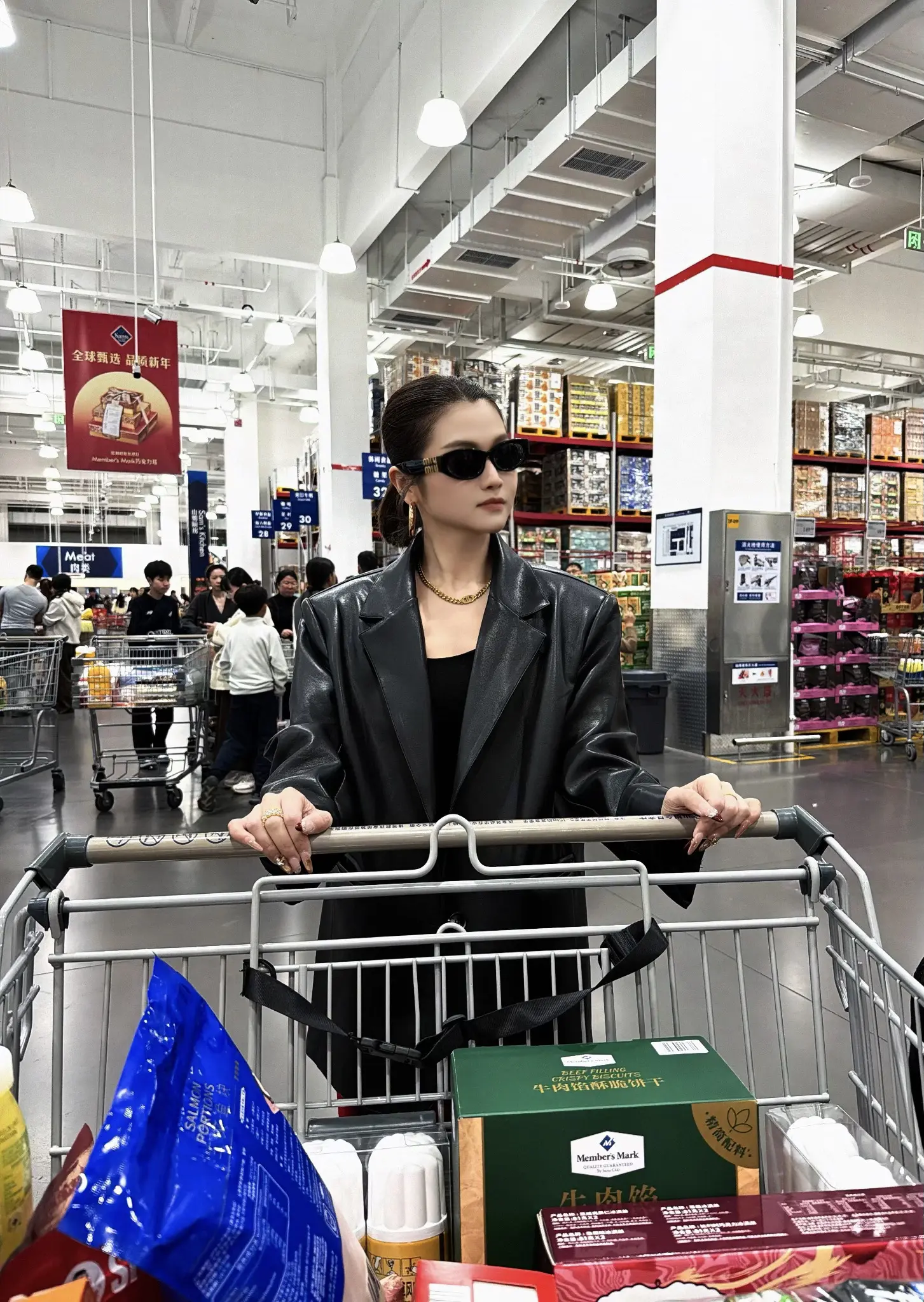 老是夸美丽奶奶，能不能夸一夸我这个导演啊哈哈哈哈哈哈