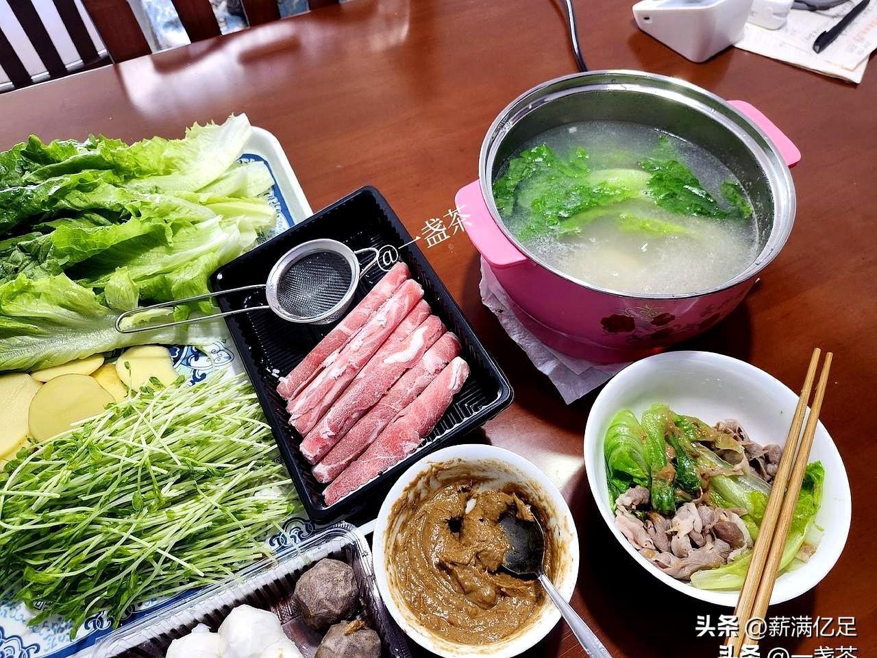 限行的周一，六点四十几分，高德里点了车，把老伴送去做第三回化疗，行程实时共享给女