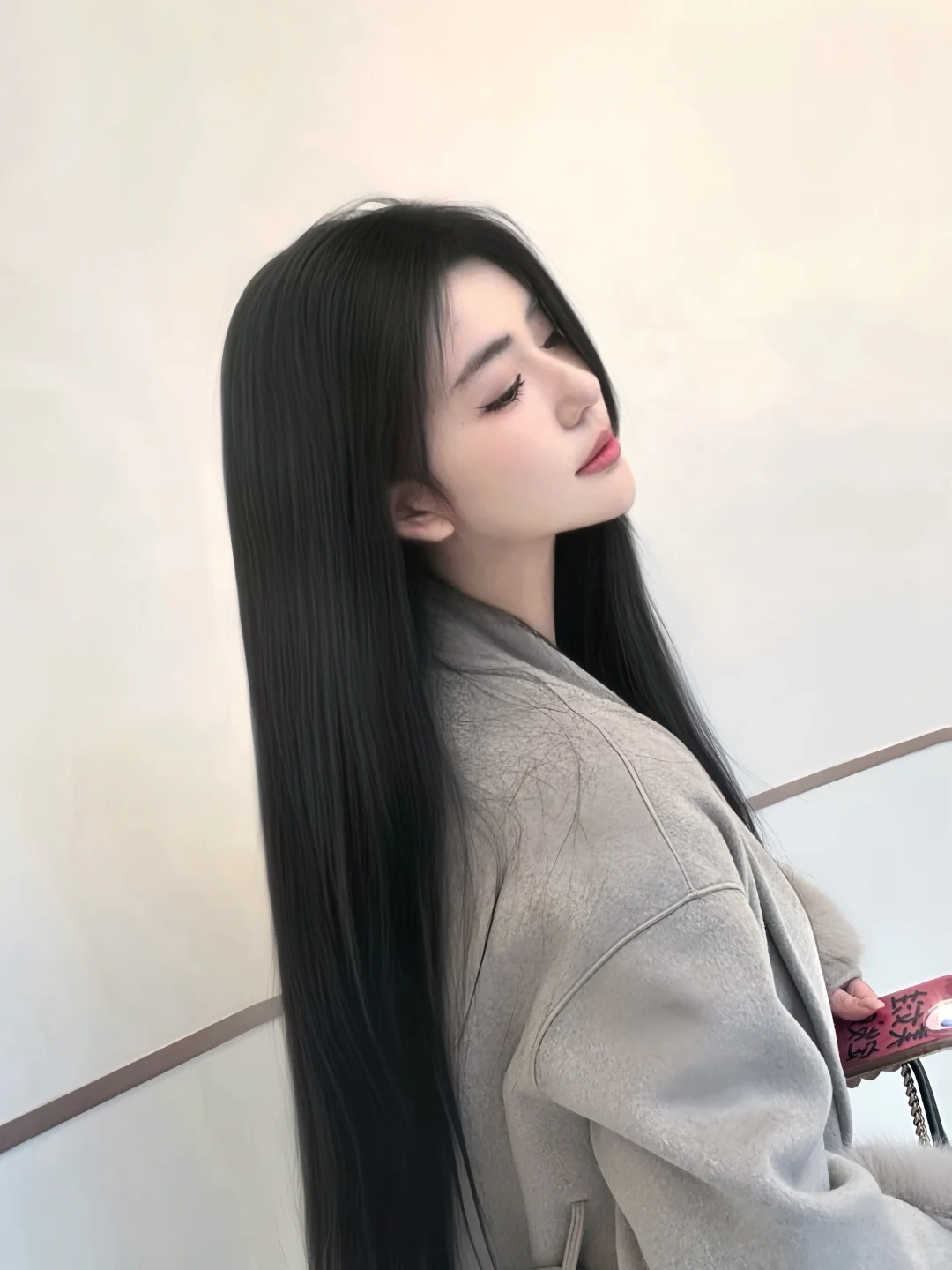 水光感黑长直就是营造第一眼美女的必备要素