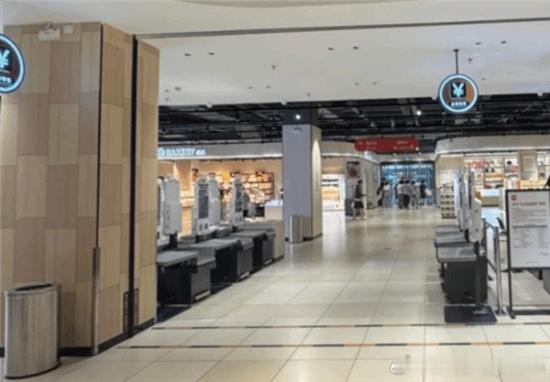 永辉超市拜师胖东来两年 累计亏50亿2024年5月，永辉超市高管团队专程前往河南