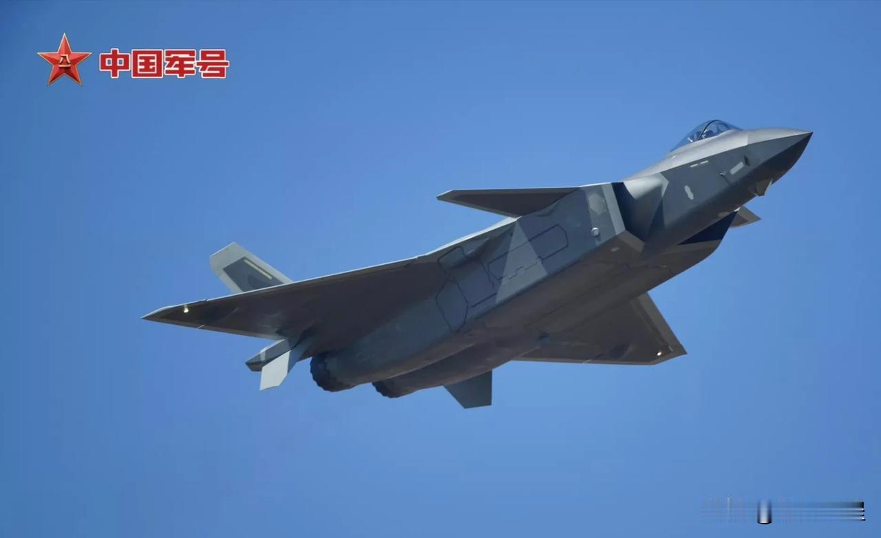 激动，央视说歼35A正式列装中国空军，中国进入双隐身战机时代了，看看35太霸气了
