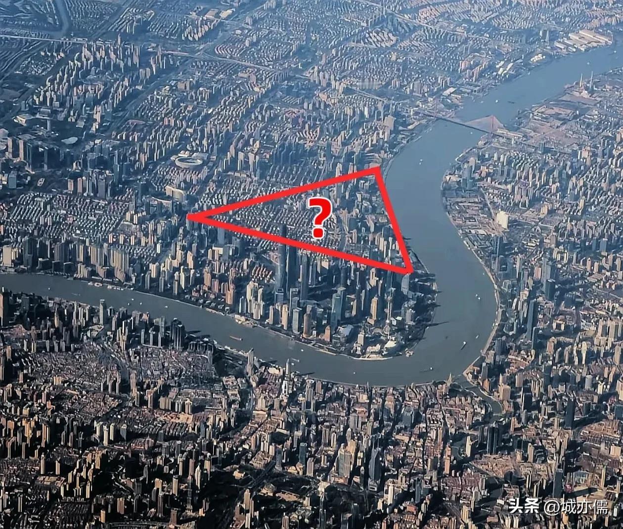 全国最顶尖的CBD上海陆家嘴，给人一种半拉子的感觉，总觉得还有一半区域没有建设好