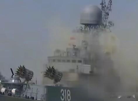 解放军正面展示强大震慑力。近日，美国、日本、菲律宾，澳大利亚、加拿大、法国、新西