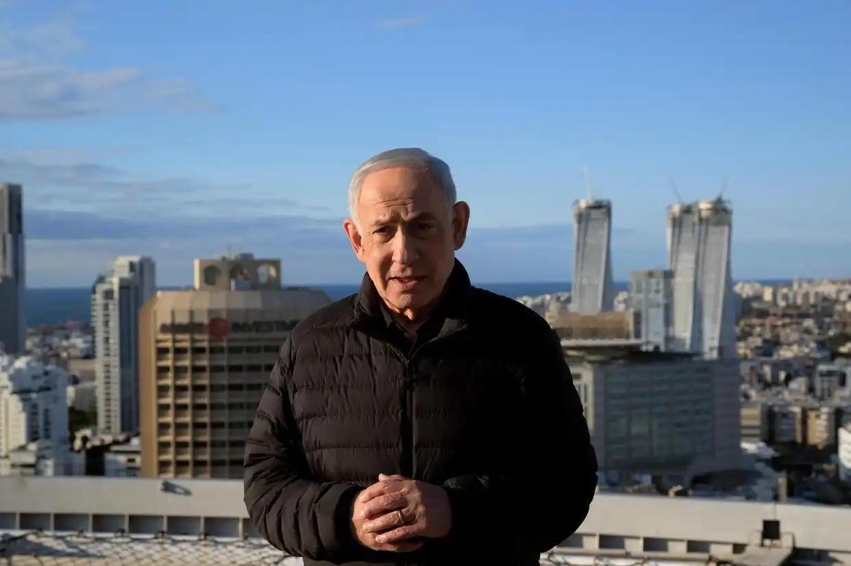 西班牙人把“内塔尼亚胡”塑像炸了，这事很多人都知道了。但更让人好奇的是，西班牙怎