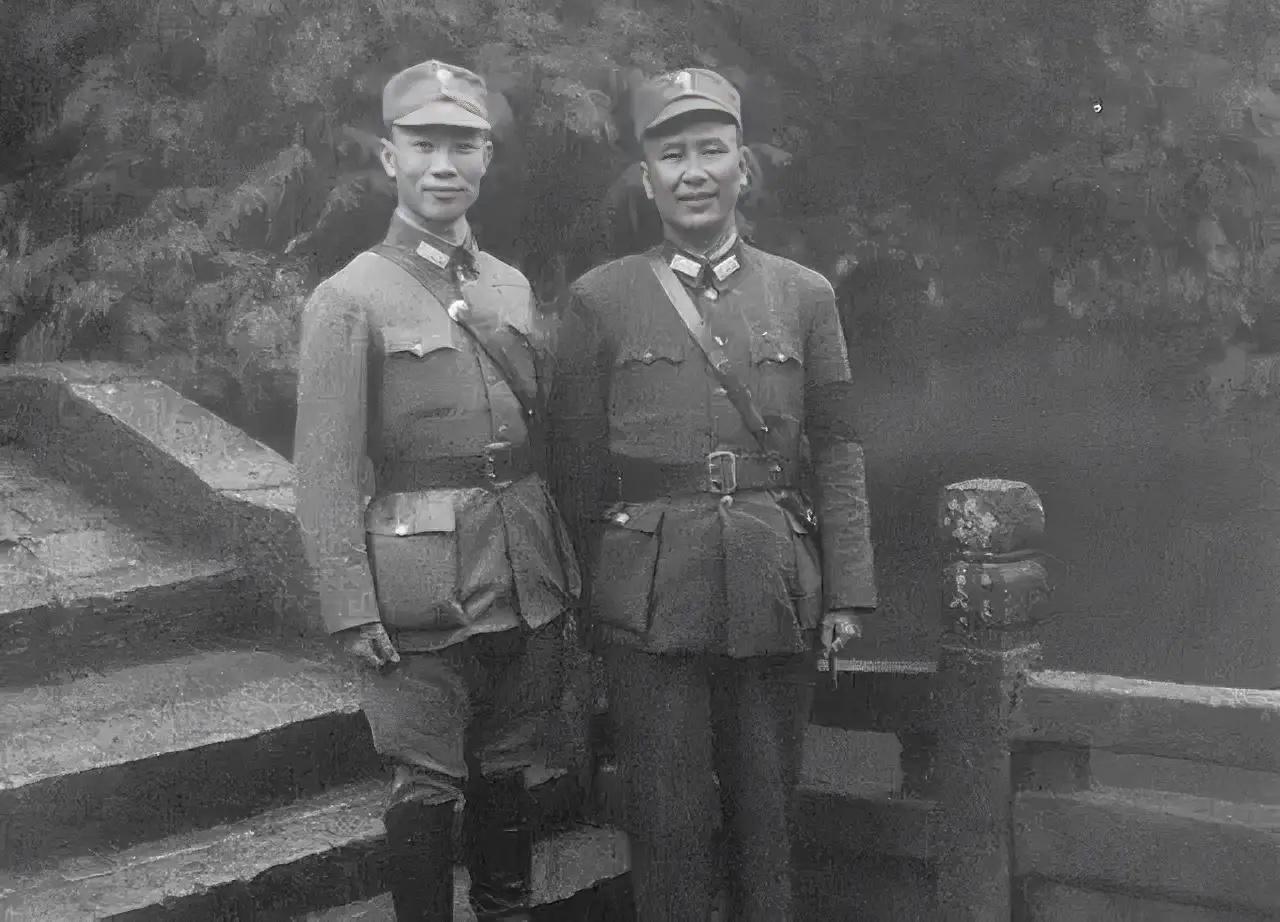 1943年，国民政府主席林森车祸去世后，陈诚和白崇禧臂缠黑纱，一同出席哀悼活动时