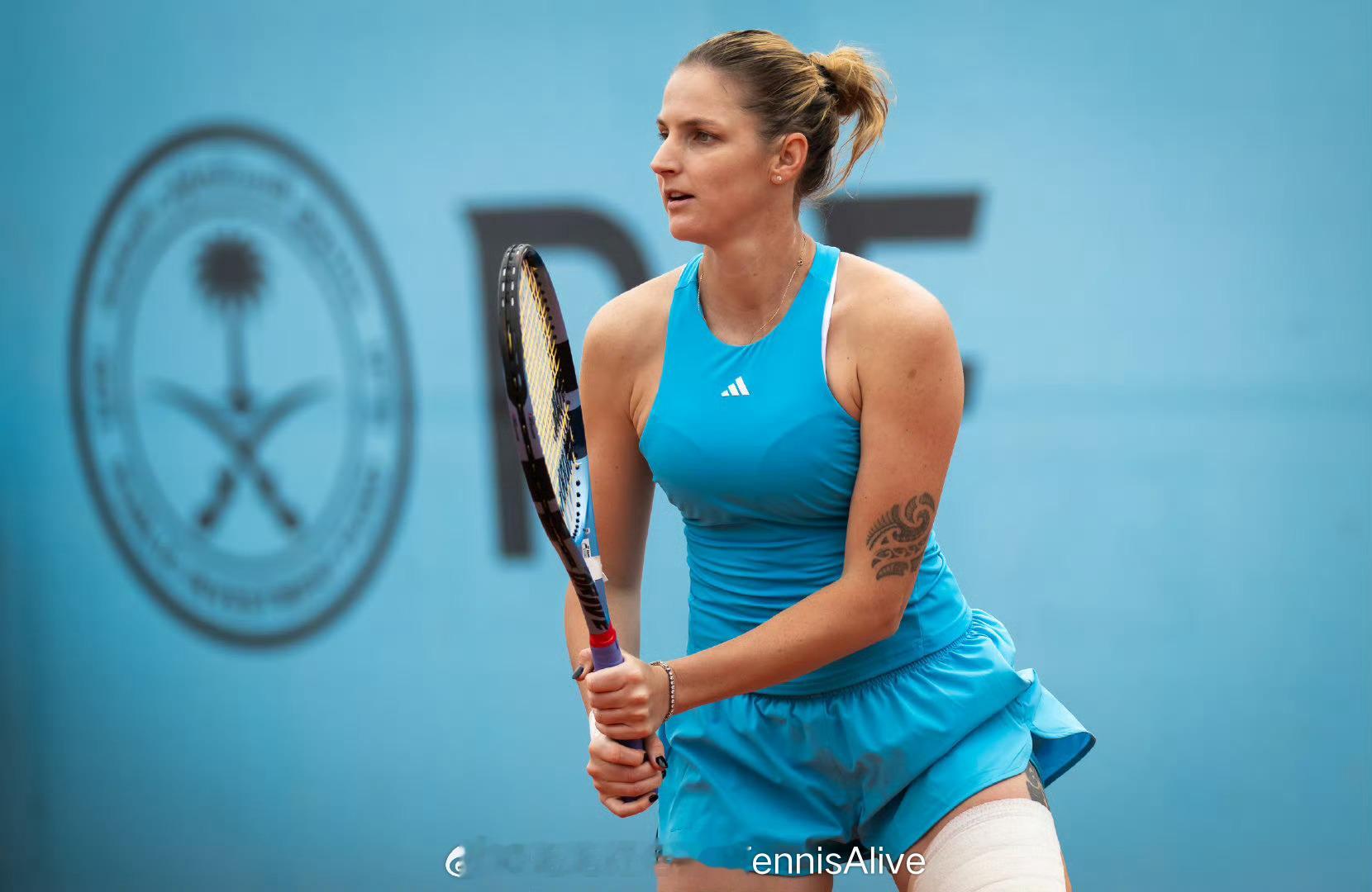 【四字形容】普利斯科娃击败萨卡里普利斯科娃6-4 7-6萨卡里【33】打进马德里