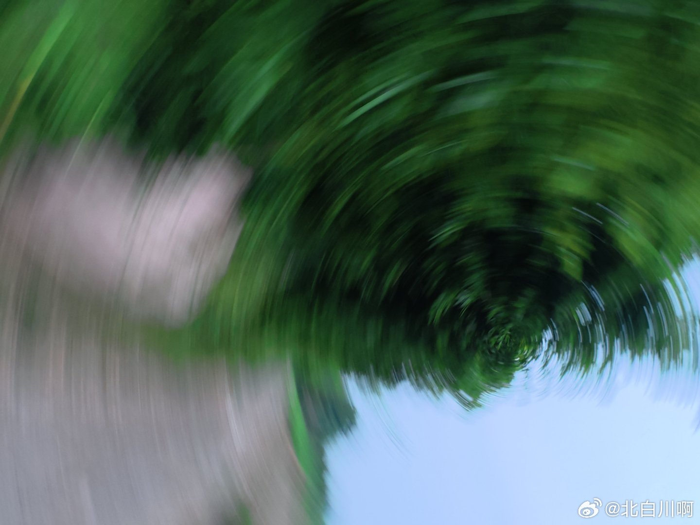 解锁了大疆的抽象玩法