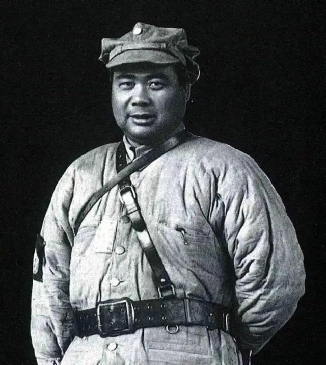 张学良晚年回忆录中，曾70次提及冯玉祥，并最终用了一句话“一棍子打死”了冯玉祥，
