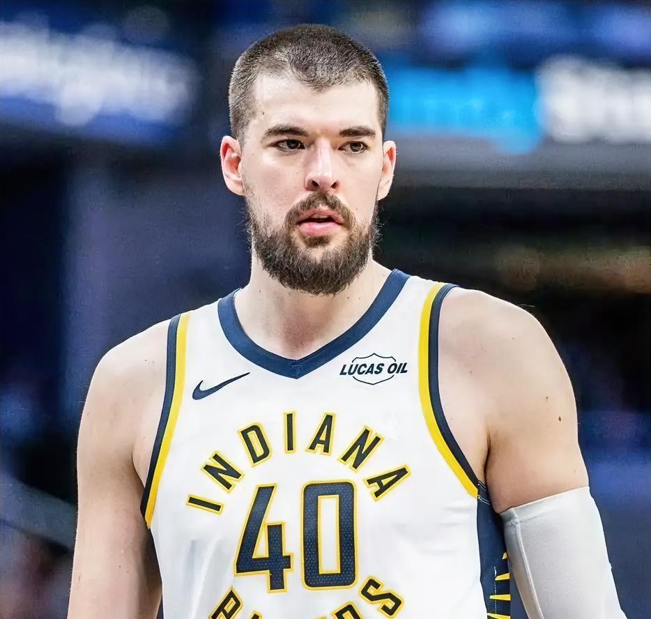 快船旧将祖巴茨的最近5场比赛数据表现！
 
对阵太阳：出场16分钟，得到8分，6