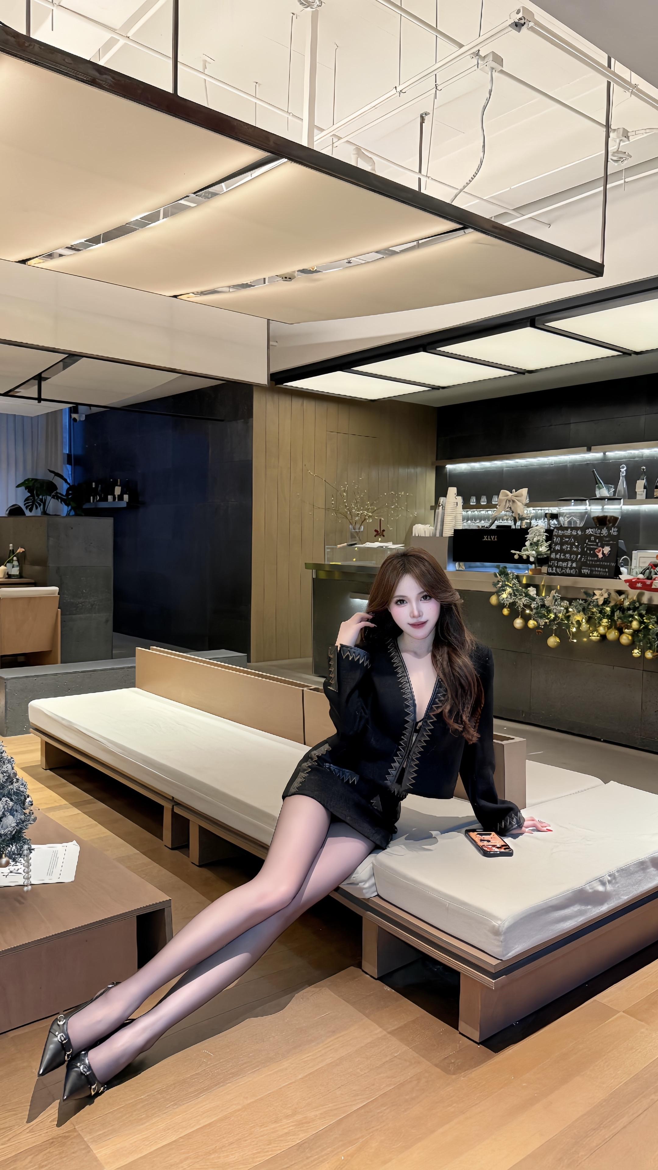 闭嘴吧 说的话还没有你的长相有攻击力