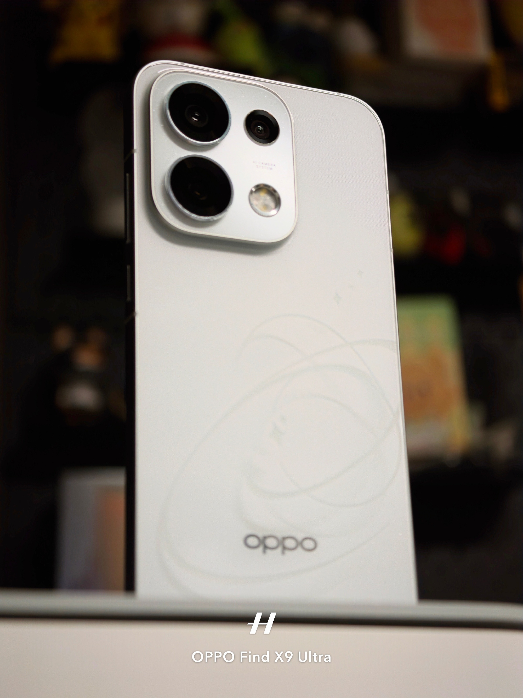用OPPO Reno16 Pro 的「POP」相机「Inst胶片」模式拍摄迪士尼