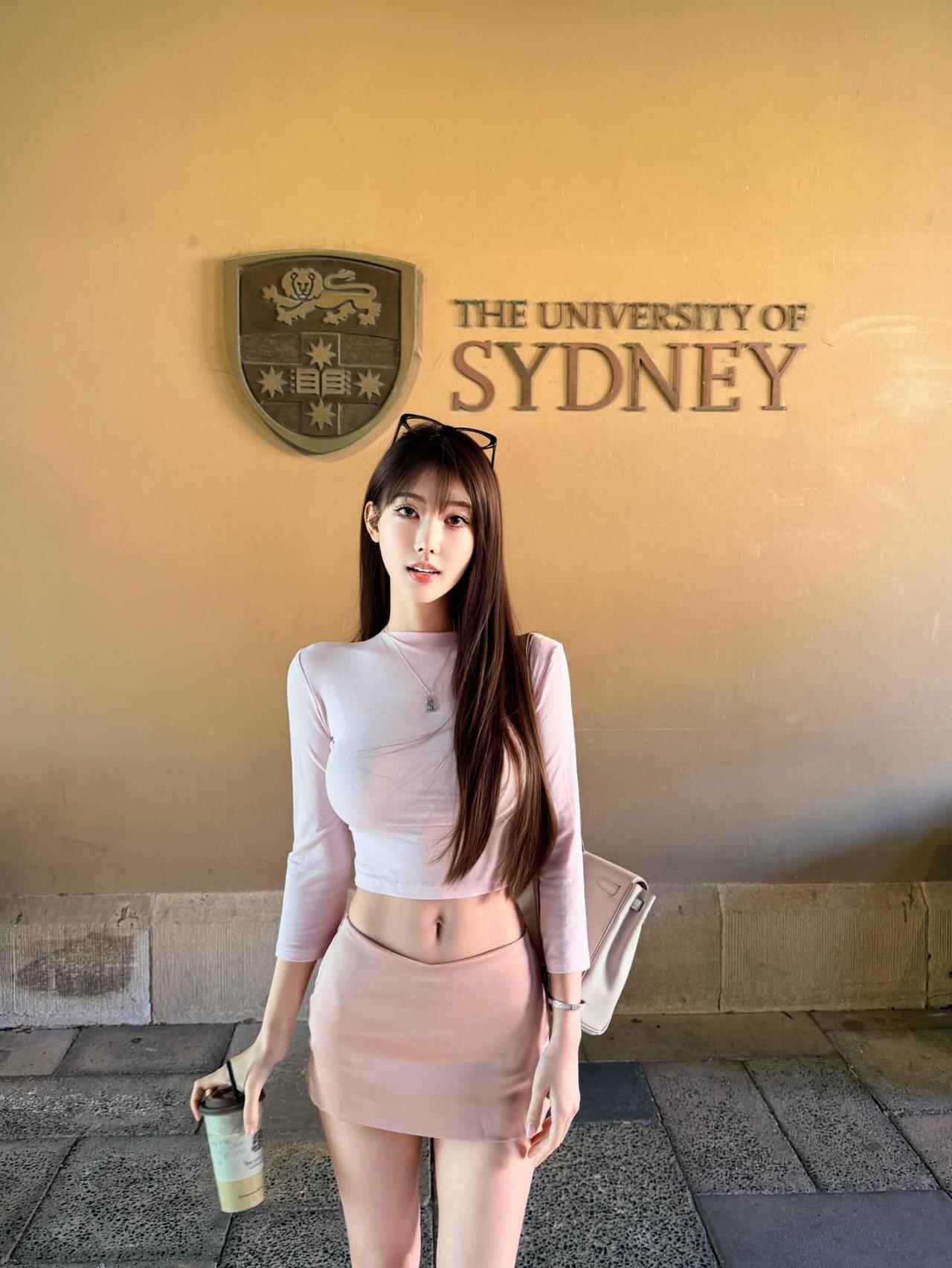 悉尼大学打卡，元气少女穿搭，元气满满的一天！📸💕
