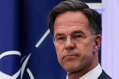 北约秘书长吕特这警告真是狂妄至极！他竟威胁中国、印度、巴西，若和俄罗斯交易石油天