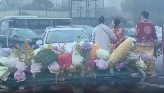 这波操作太爽了！河北新人被陌生拦车者要 50 条烟，直接打车跑路，简直是抵制婚俗