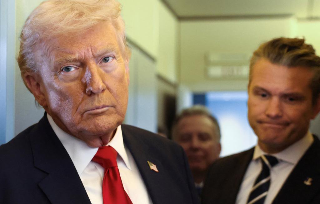 台湾资深媒体人陈世昌今日发文警告：“特朗普越焦虑，台海越险峻。特朗普自称对伊朗的