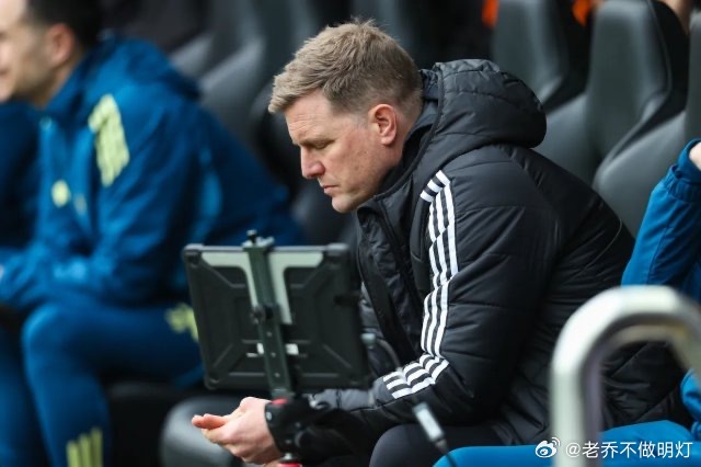 纽卡惨败巴萨，接着主场输掉“德比”，球迷将嘘声送给将帅。纽卡是本季5大联赛参赛数