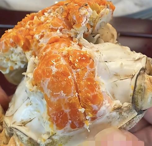 美国“恐慌”了！这次美国是真的恐慌了，美国人竟然在俄勒冈州的淡水区中发现了一只大