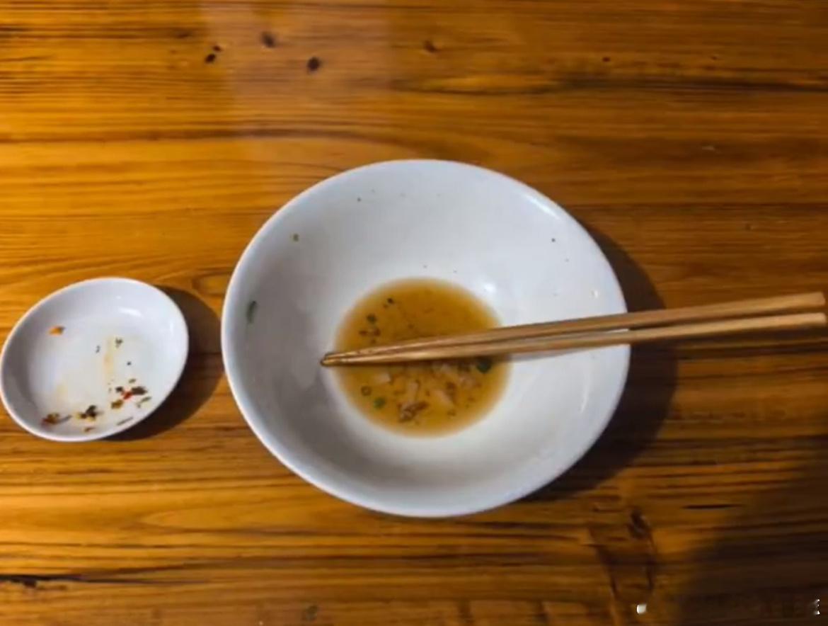光盘照获高德美食摄影大赛金奖近日，扫街榜美食摄影大赛结果揭晓，一00后小伙小许凭