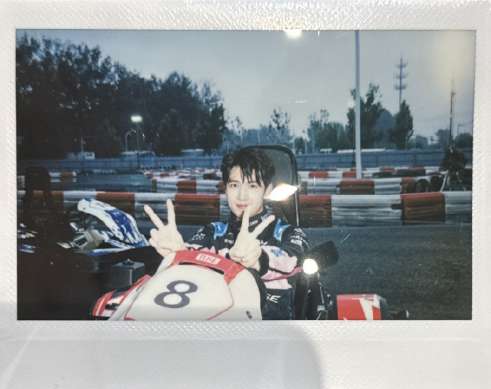 这个赛车手杨洋帅的人发晕了[爱慕] ​​​