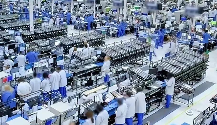 上海昌硕科技，曾是苹果在沪最大组装厂，员工最多时达八九万。2024 年初起，其 