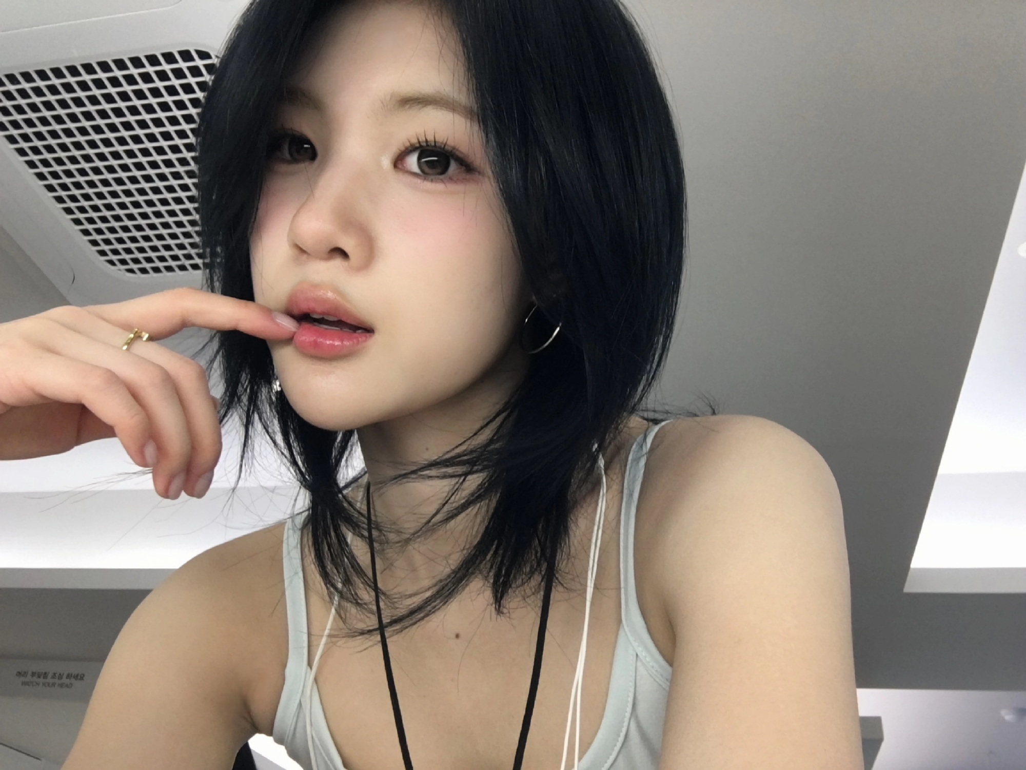 JUUN金主恩 👾juun 只知道金主恩很美很萌很可爱
