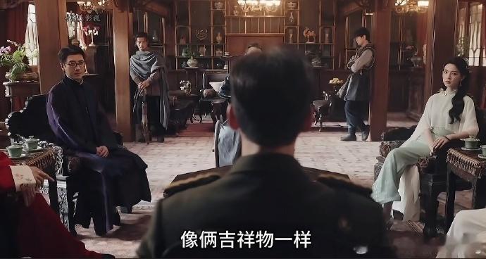 陈皮世界正数第一尊重师傅之人陈皮九门唯一比格对外桀骜谁都不服气，师父一眼便能收敛