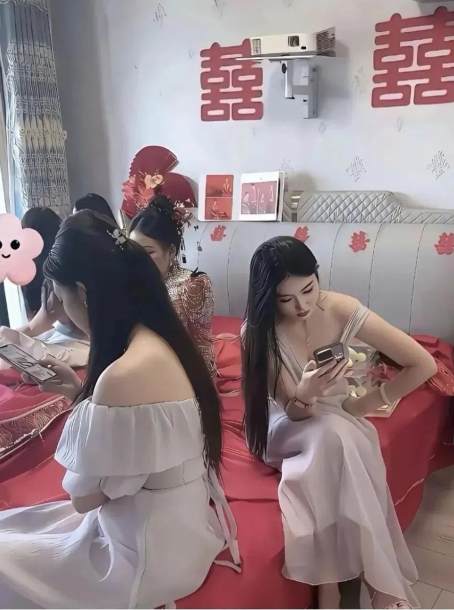 结婚请伴娘的要慎重选人呀！一不小心就会把新娘的风头抢了！