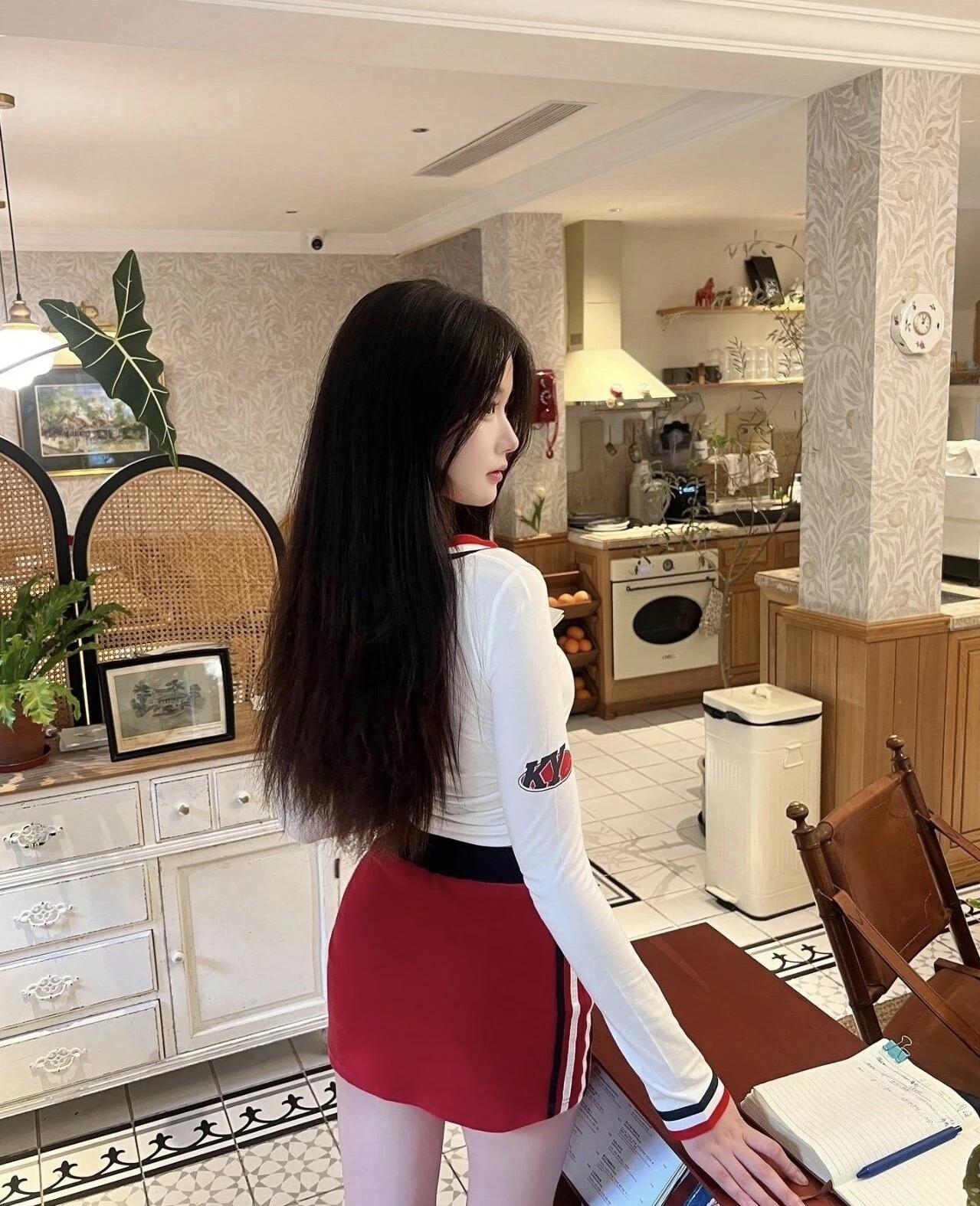 少女心爆棚的厨房，少女装扮，温馨氛围