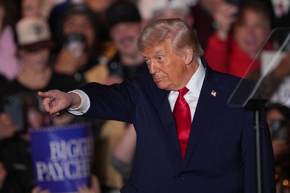 特朗普挥起制裁大棒！对委重拳出击，禁毒+扣船双管齐下
 
路透社、阿克西奥斯新闻