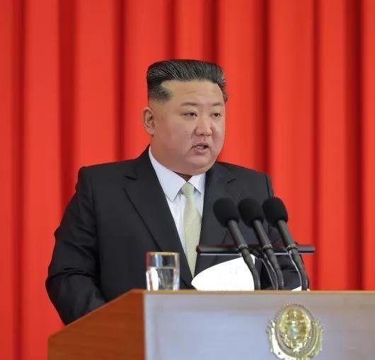 快讯！金正恩发表了重磅声明。当地时间2月26日，综合朝中社、俄卫星通讯社等消息，