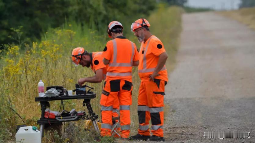 法国奥运会开的有声有色，6个省的光纤被破坏分子切断，导致很多网络变慢，网速将下降