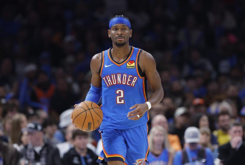 NBA常规赛，雷霆121-92战胜湖人，背靠背连克勇士、湖人。赛后，雷霆球员亚历