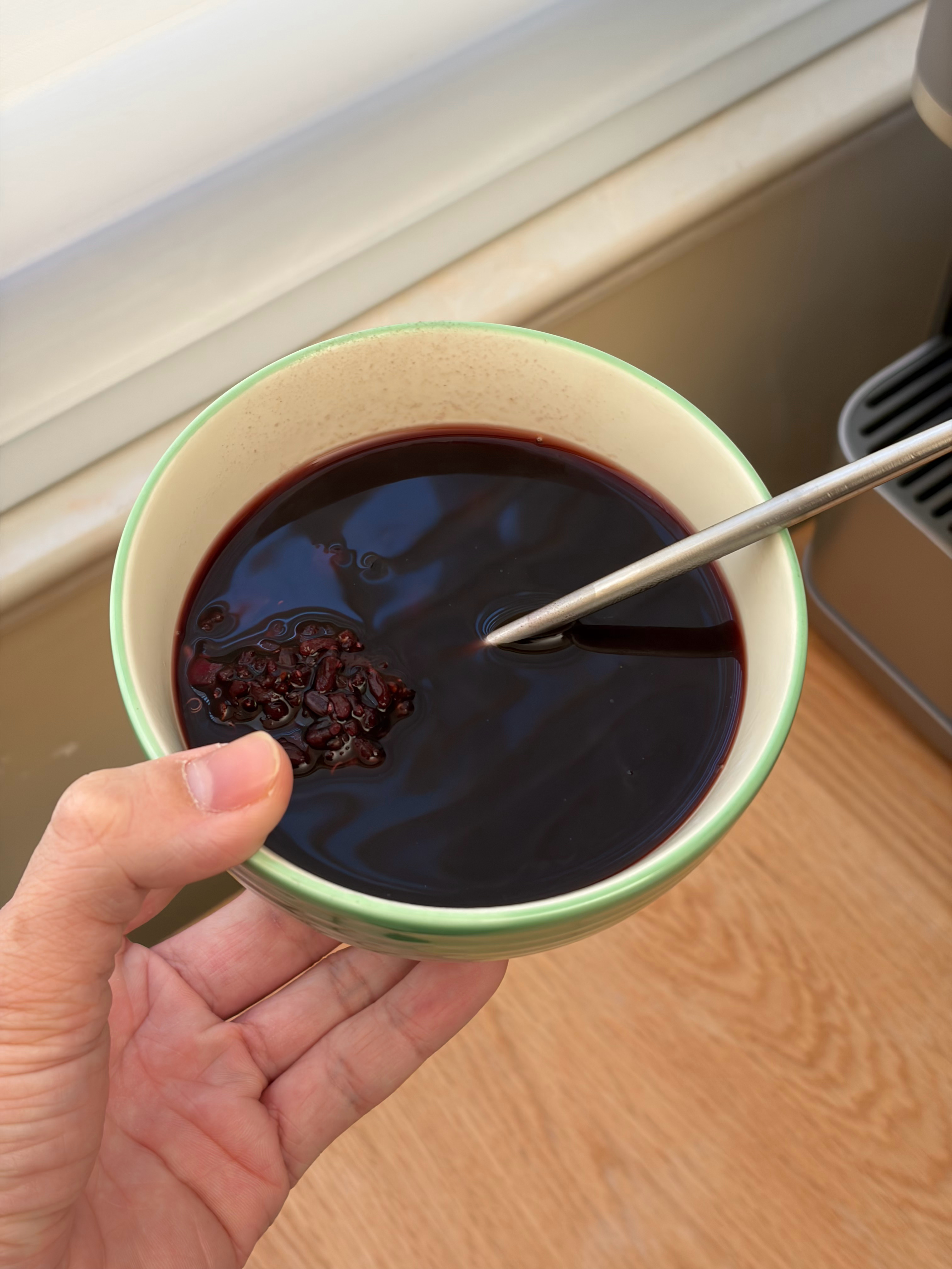 今天早餐是养生的黑米粥