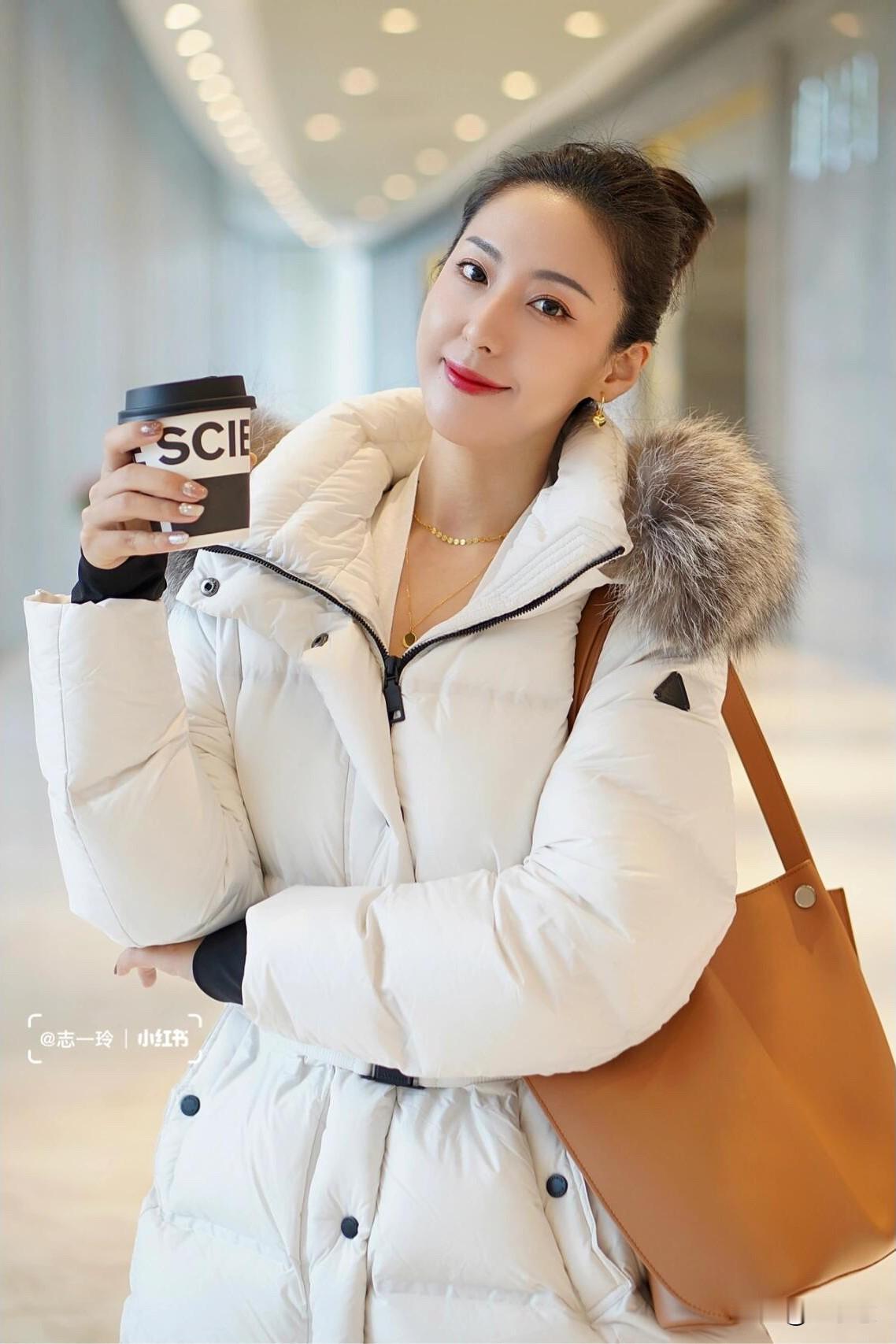 冬日暖阳下，轻奢咖啡时光🍂☕️