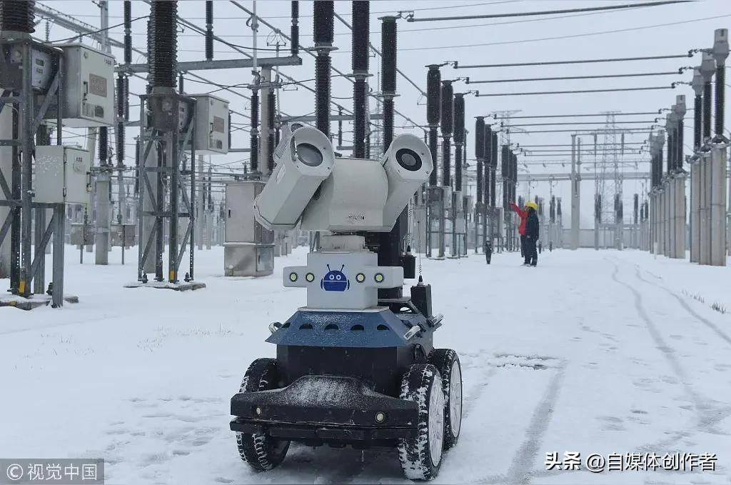国产机器狼量产刷屏！零下20℃狂飙，巷战协同封神，军工智造太燃了
 
国产机器狼